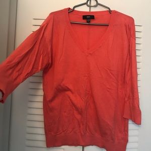 Lightweight salmon sweater w/ 3/4 sleeves